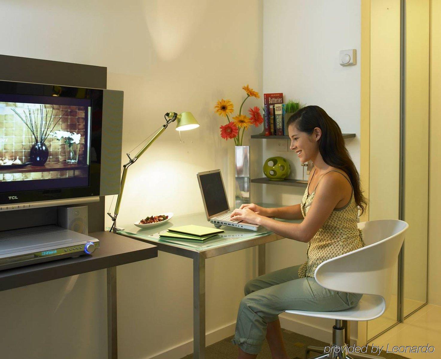 Aparthotel Citadines Ashley 3*